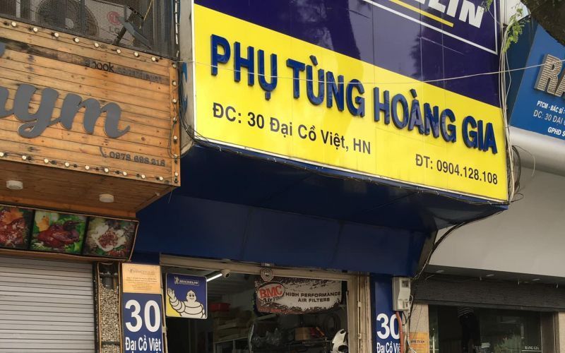 cửa hàng phụ tùng xe máy Hoàng Gia