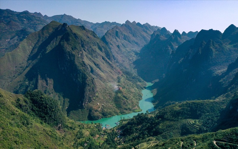 Hẻm vực Tu Sản